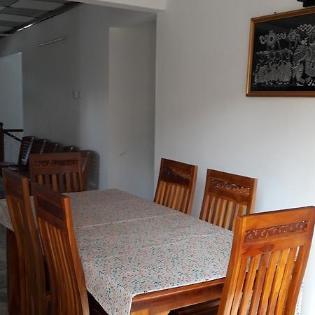Yaarl Holiday Inn Jaffna Exterior foto